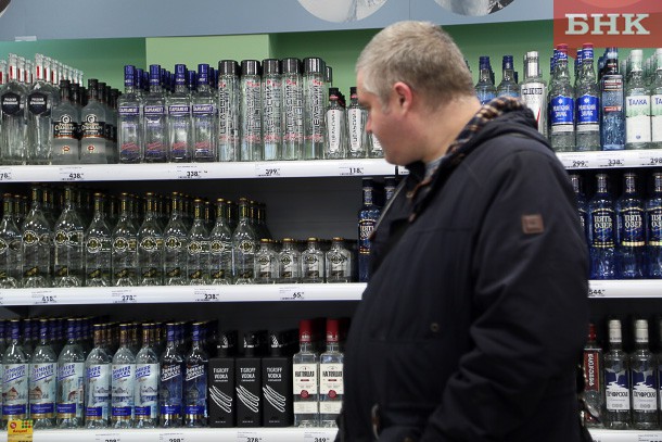 Головний фактор, що впливає на рівень смертності чоловіків і в Росії, і в Європі - це обсяг споживаного алкоголю